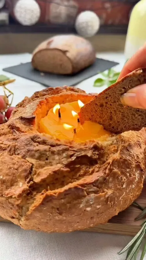 Jadalna świeca w chlebie